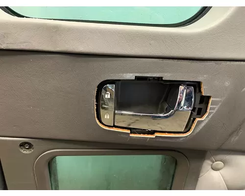 KENWORTH T660 Door Assembly, Front