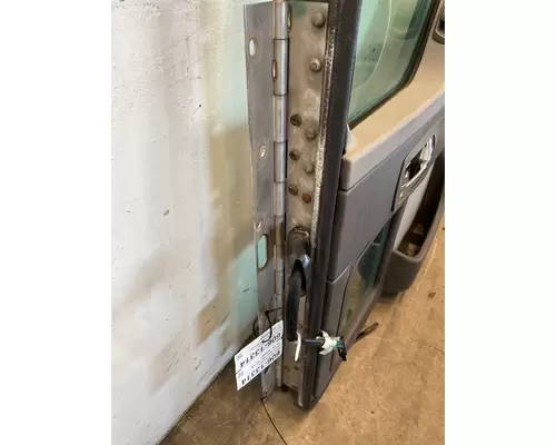 KENWORTH T660 Door Assembly, Front