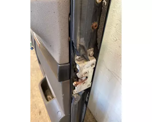 KENWORTH T660 Door Assembly, Front