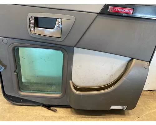 KENWORTH T660 Door Assembly, Front