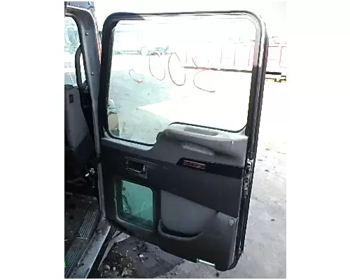 KENWORTH T660 Door Assembly, Front