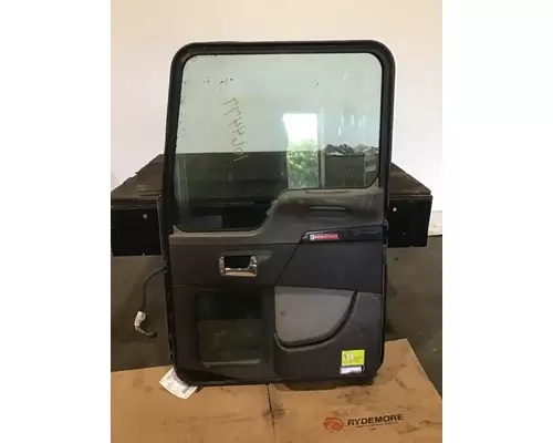 KENWORTH T660 Door Assembly