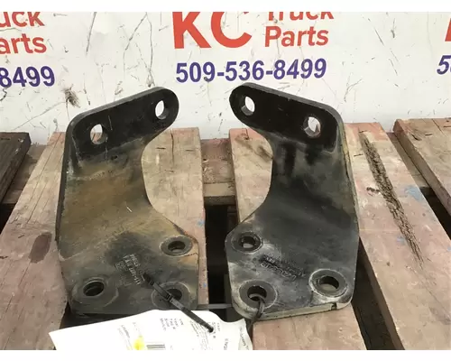 KENWORTH T660 ENGINE MOUNTS, VEHICLE (FRONT)