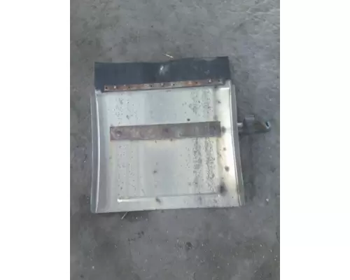 KENWORTH T660 FENDER, QUARTERHALF REAR