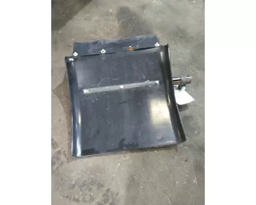KENWORTH T660 FENDER, QUARTERHALF REAR