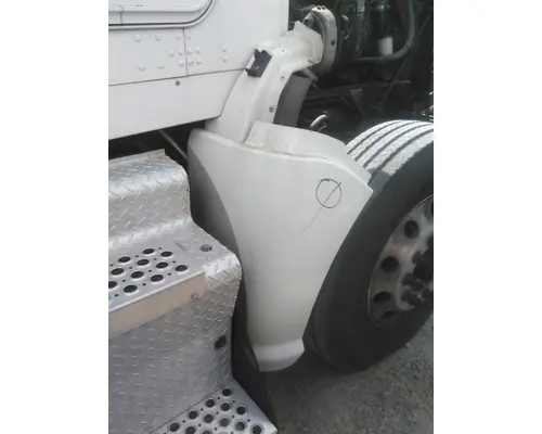 KENWORTH T660 FENDER EXTENSION