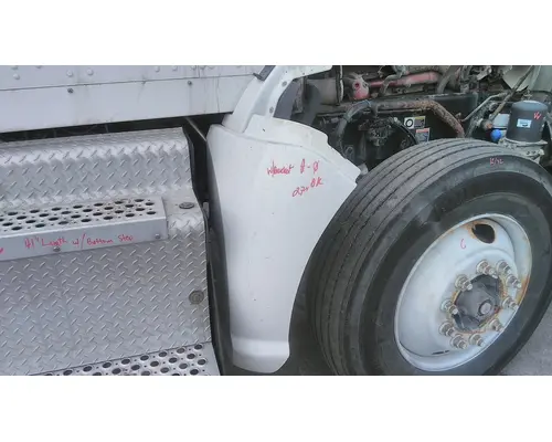 KENWORTH T660 FENDER EXTENSION