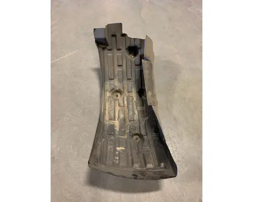 KENWORTH T660 FENDER-INNER