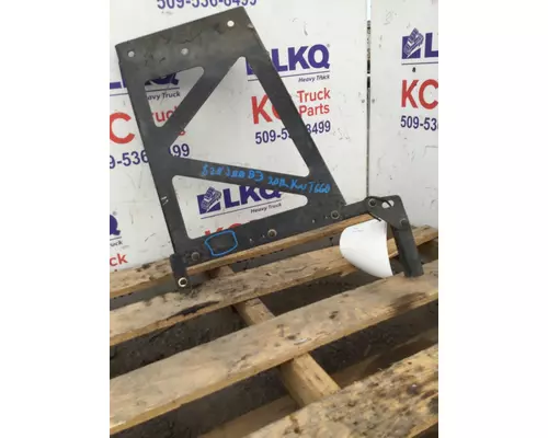 KENWORTH T660 FRAME STEP