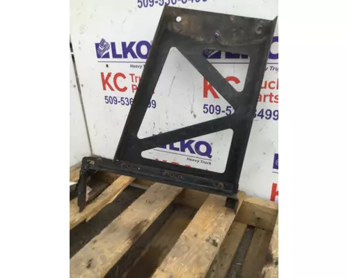 KENWORTH T660 FRAME STEP