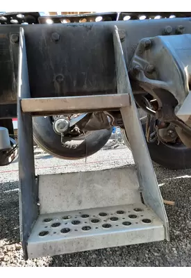 KENWORTH T660 FRAME STEP