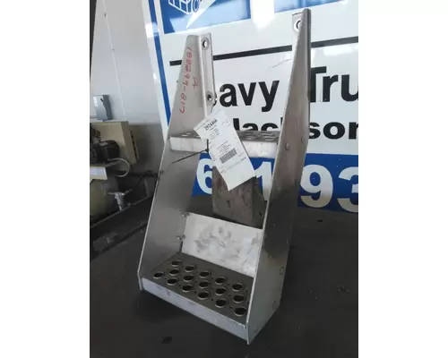 KENWORTH T660 FRAME STEP