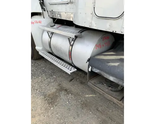 KENWORTH T660 FUEL TANK