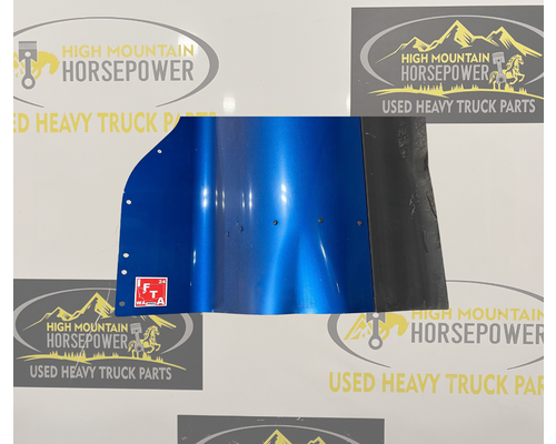KENWORTH T660 Fairing, Side
