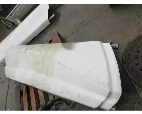 KENWORTH T660 Fairing, Skirt (SideTank)