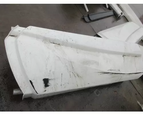 KENWORTH T660 Fairing, Skirt (SideTank)