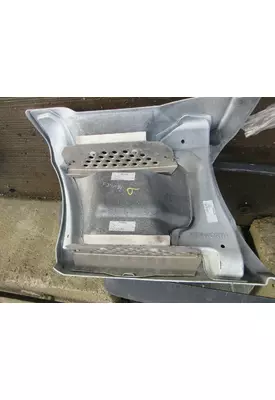 KENWORTH T660 Fairing, Skirt (Side/Tank)