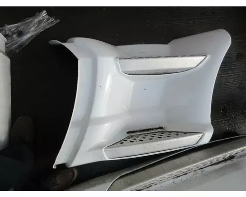 KENWORTH T660 Fairing, Skirt (SideTank)