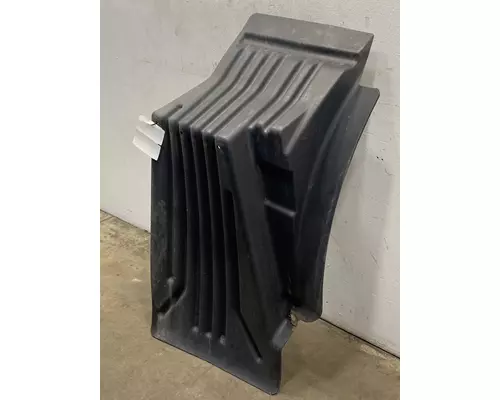 KENWORTH T660 Fender Extension