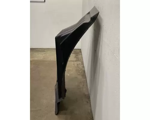 KENWORTH T660 Fender Extension