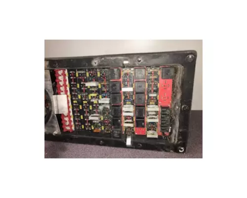 KENWORTH T660 Fuse Box