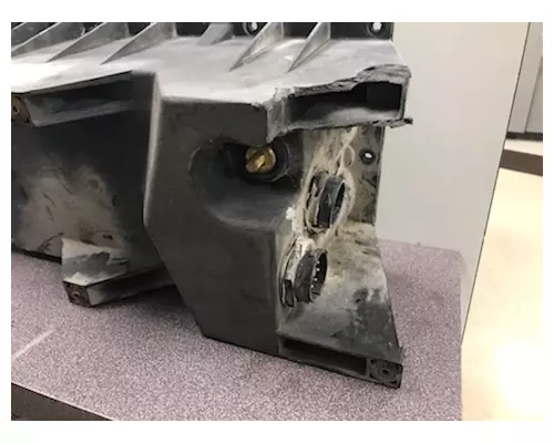 KENWORTH T660 Fuse Box
