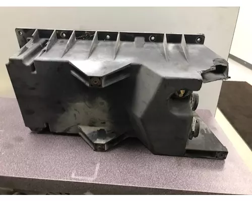 KENWORTH T660 Fuse Box