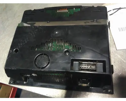 KENWORTH T660 GAUGE CLUSTER