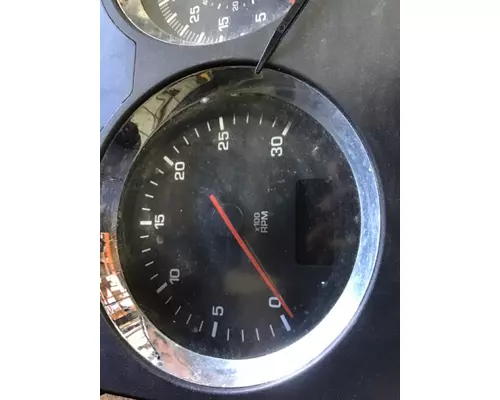 KENWORTH T660 GAUGE CLUSTER