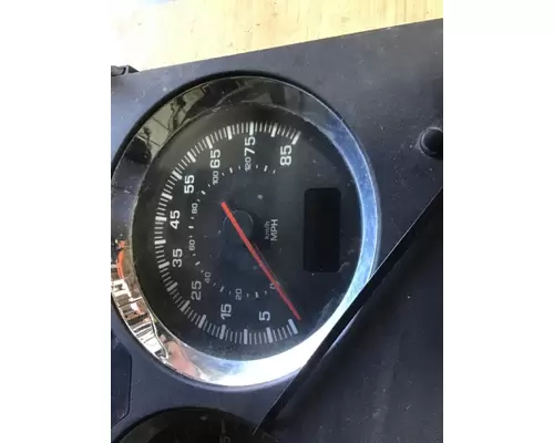 KENWORTH T660 GAUGE CLUSTER