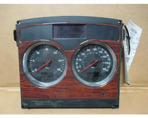 KENWORTH T660 GAUGE CLUSTER