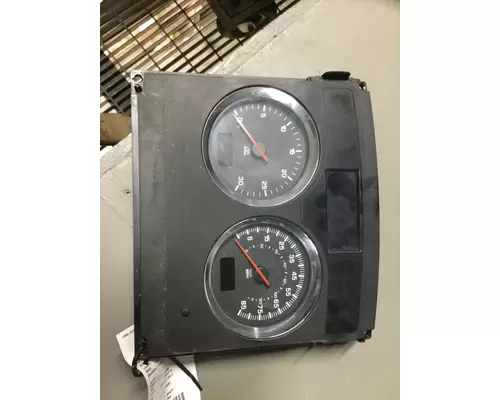 KENWORTH T660 GAUGE CLUSTER