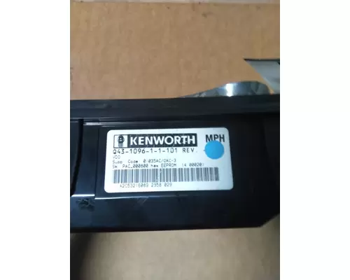 KENWORTH T660 GAUGE CLUSTER