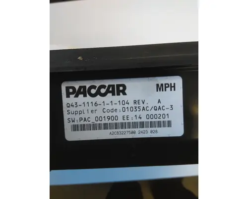 KENWORTH T660 GAUGE CLUSTER