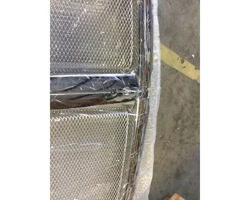 KENWORTH T660 GRILLE