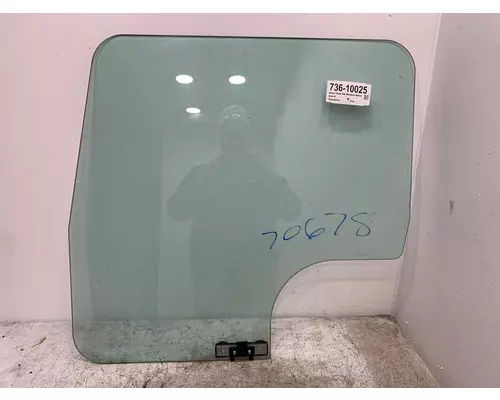 KENWORTH T660 Glass