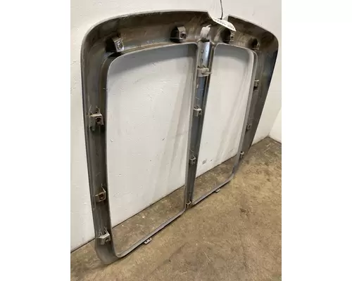 KENWORTH T660 Grille