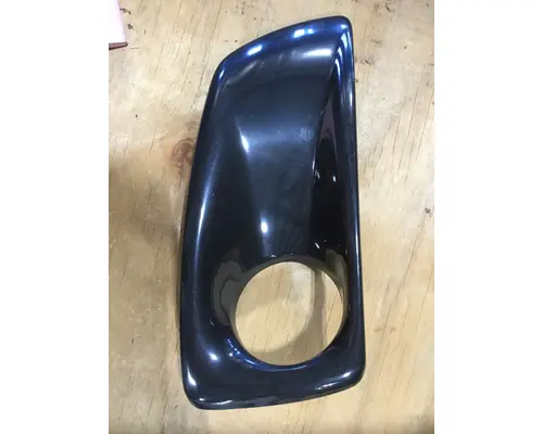 KENWORTH T660 HEADLAMP BEZEL