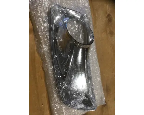 KENWORTH T660 HEADLAMP BEZEL