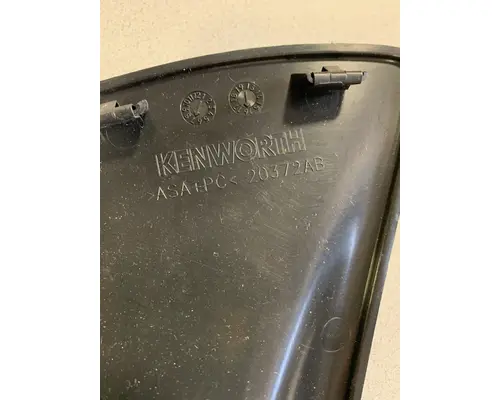 KENWORTH T660 HEADLAMP BEZEL