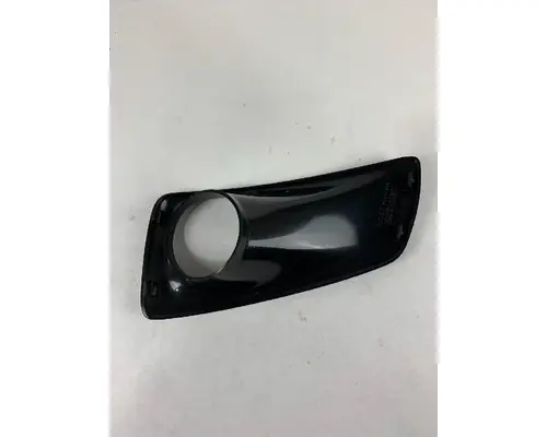 KENWORTH T660 HEADLAMP BEZEL