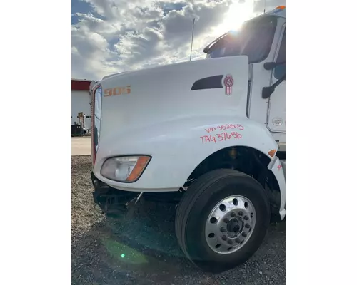 KENWORTH T660 Hood