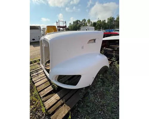 KENWORTH T660 Hood