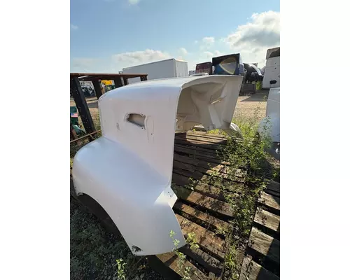KENWORTH T660 Hood