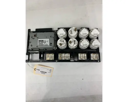 KENWORTH T660 INSTRUMENT CLUSTER