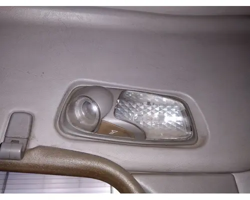 KENWORTH T660 INTERIOR CAB LIGHT