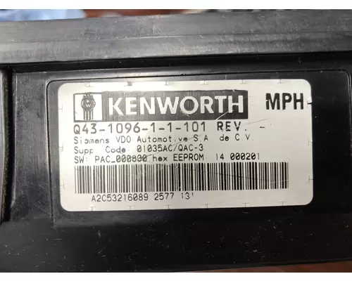 KENWORTH T660 Instrument Cluster