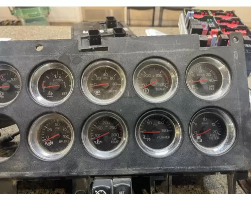 KENWORTH T660 Instrument Cluster