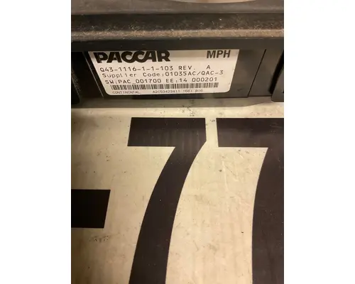 KENWORTH T660 Instrument Cluster