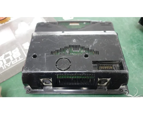 KENWORTH T660 Instrument Cluster
